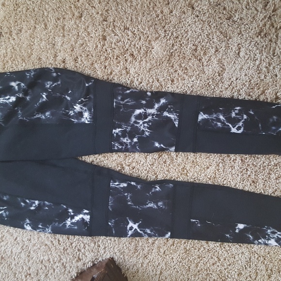 KARMA LEGGINGS - Picture 1 of 2